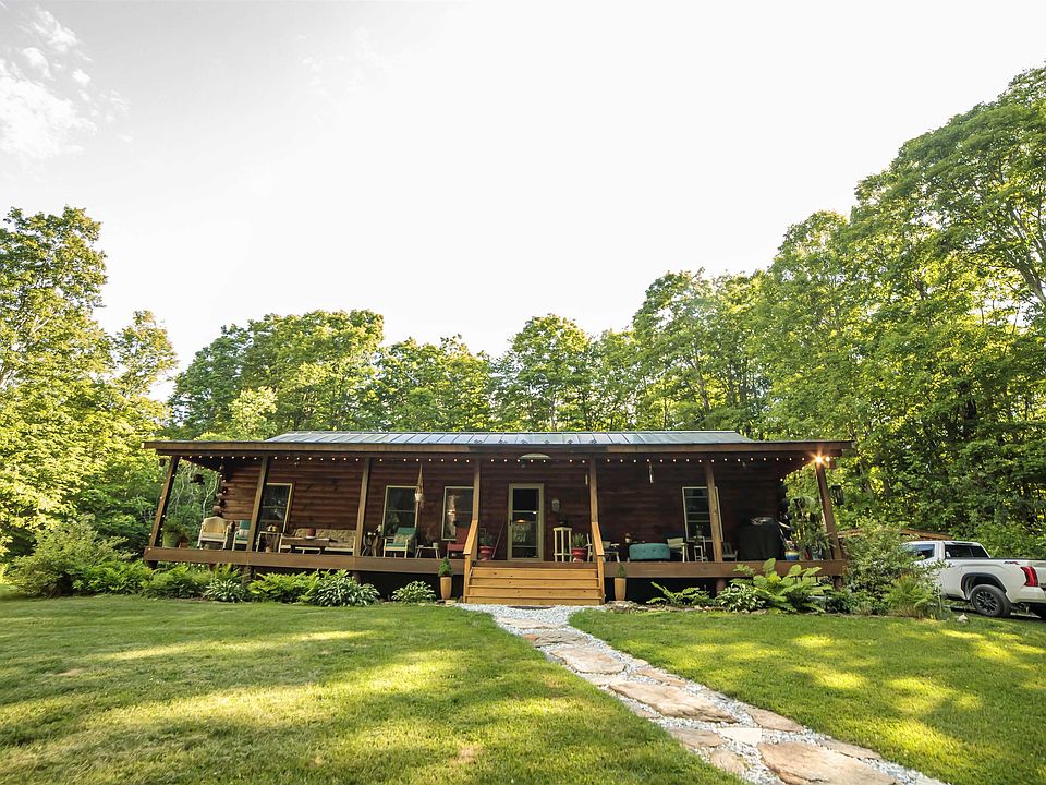 1st image of 365 Maple Ridge Road