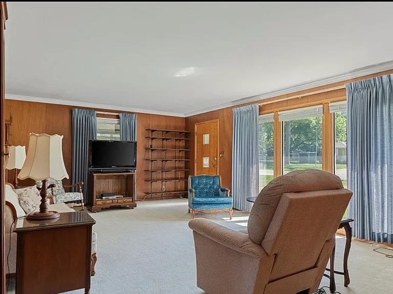 141 Circle Dr — Photo 7