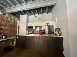 40 E University Ave #206, Champaign, IL 61820