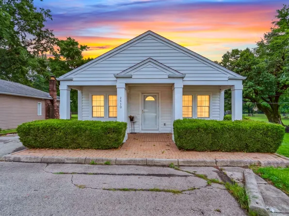 2430 Stelzer Rd, Columbus, OH 43219