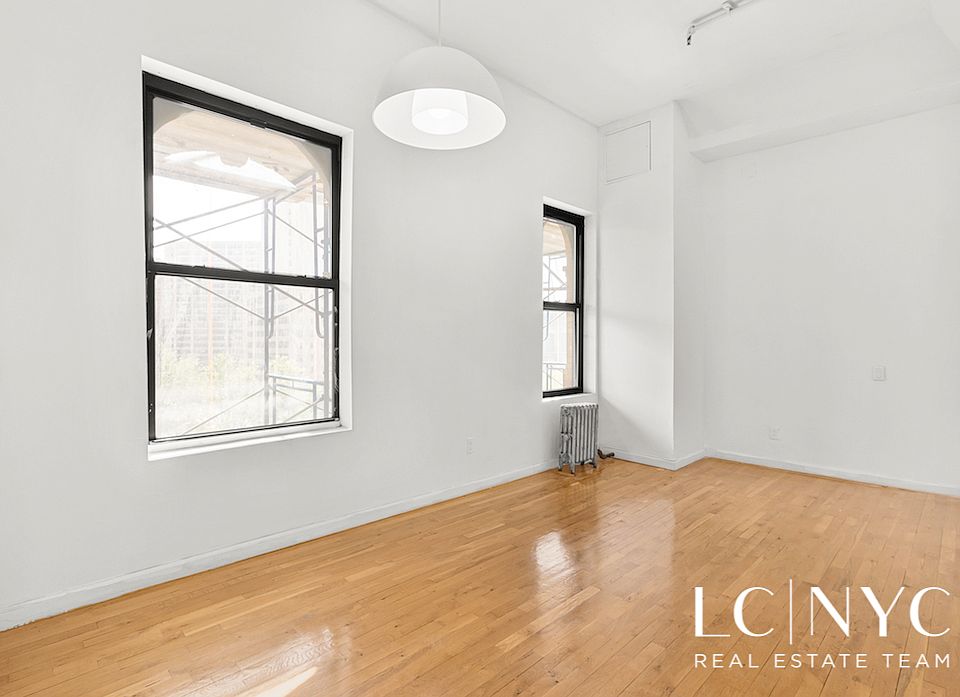 1st image of 297 W 112th St #5B