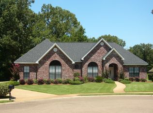 404 Huntington Dr, Jackson, MS 39272