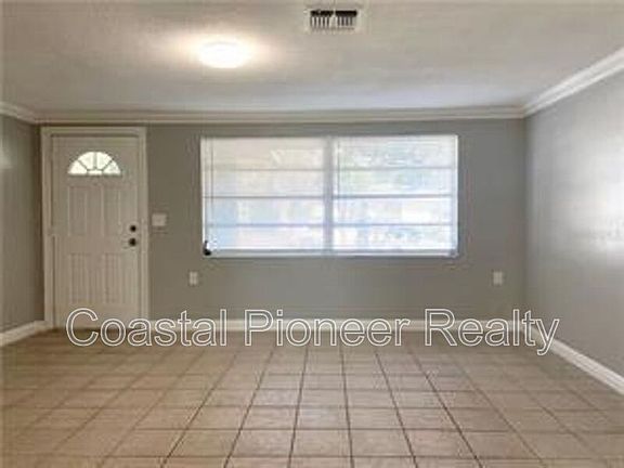 4th image of 1633 Marengo Dr