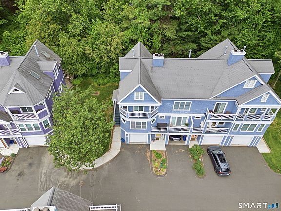 2nd image of 22 Seabreeze Avenue #A