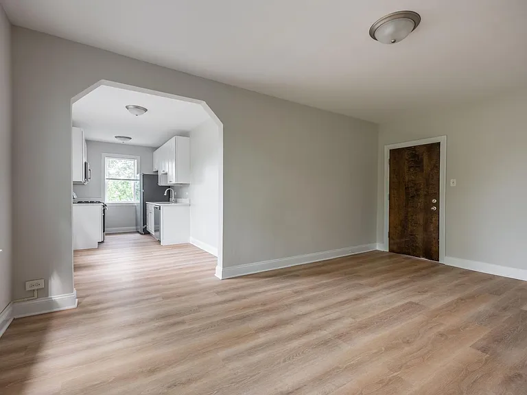 2606 N Kimball Ave #4-11 — Photo 4