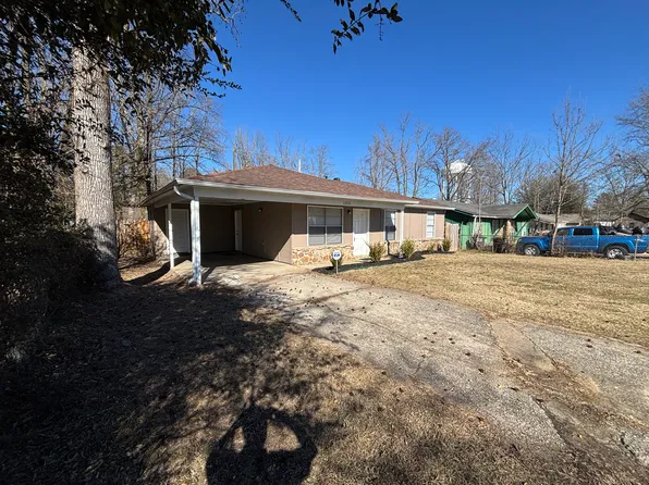 1313 Ray Rd, Jacksonville, AR 72076