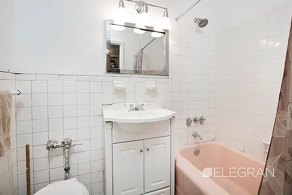 Sold by (Legacy) Elegran | media 16