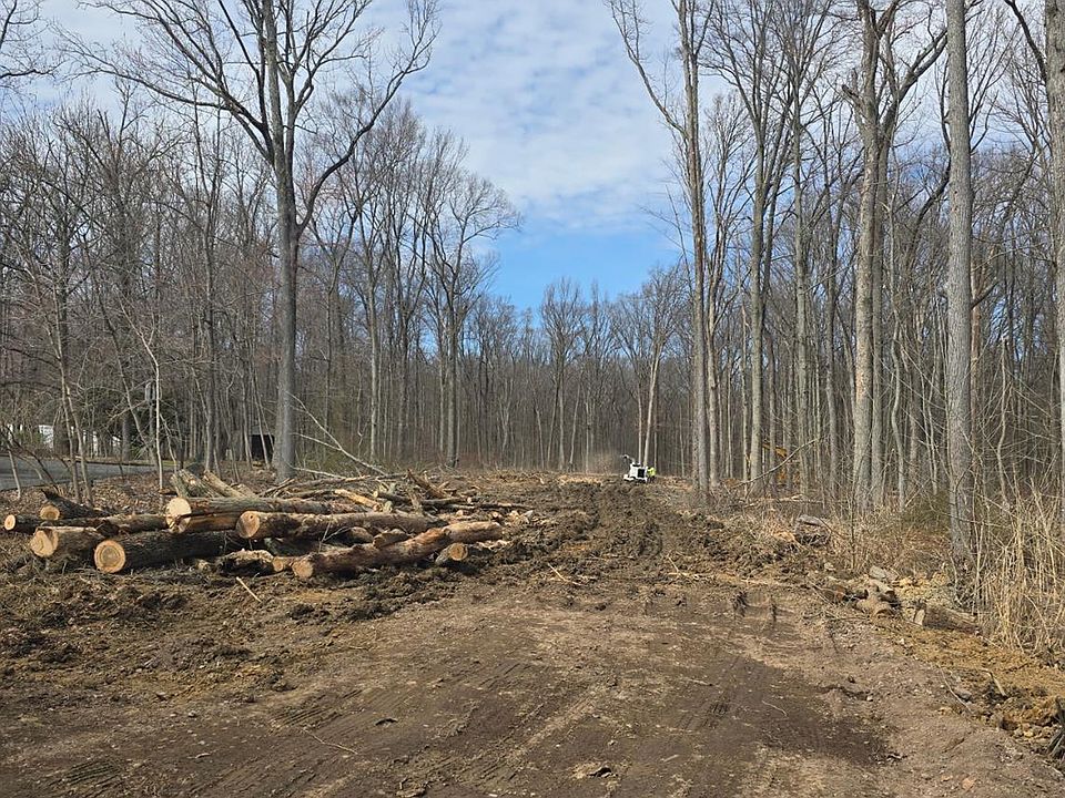 2nd image of 147 Major Rd