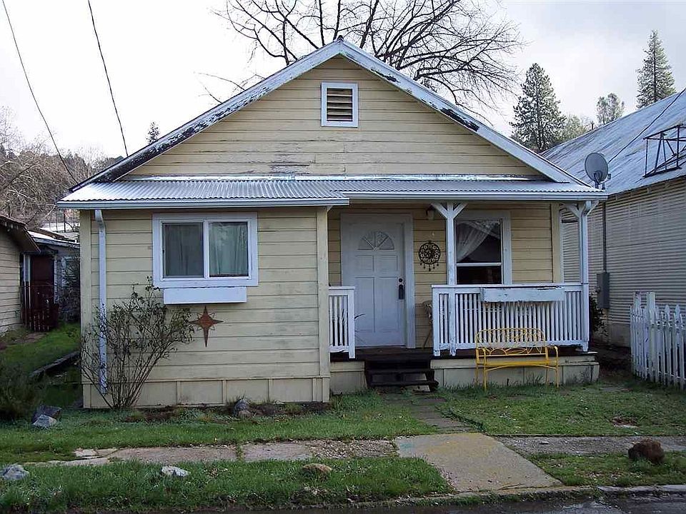 1st image of 18737 Carter St