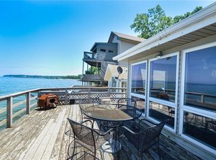 178 Lake Bluff Rd, Rochester, NY 14622