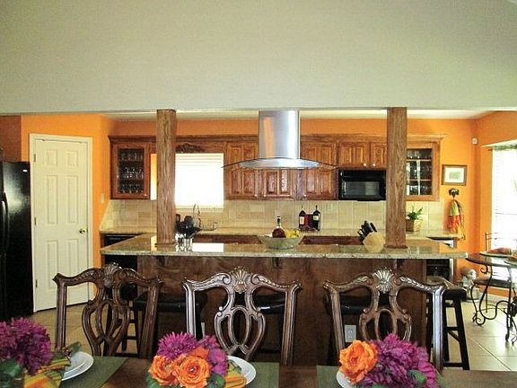 2nd image of 4400 Gleneagles Dr