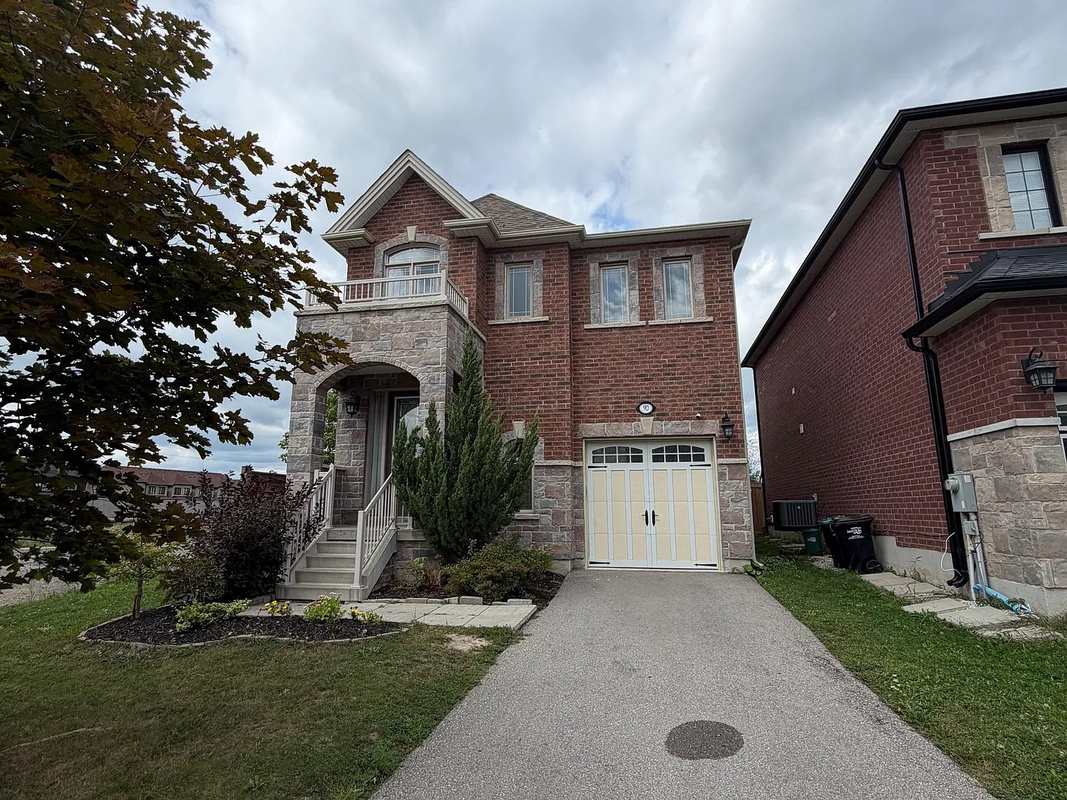 3 bed, $3,000 — Photo 1