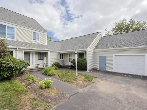 49 Stone Ridge Rd #49, Franklin, MA 02038