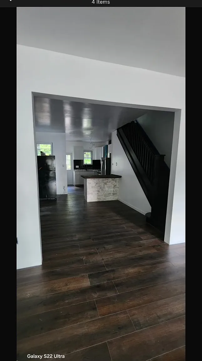 3 bed, 1148 sqft, $2,300 — Photo 1