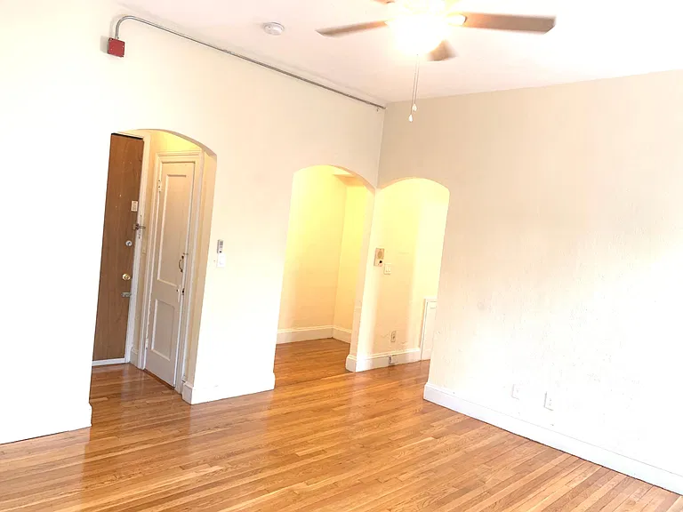 186 Waterman St #1 — Photo 8