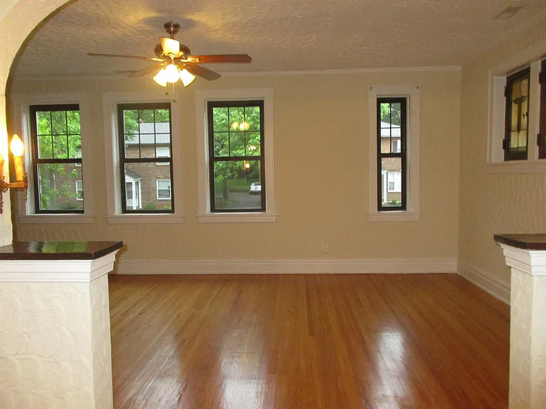 1081 Terrace Dr — Photo 5