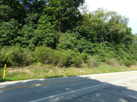 2nd image of 17 Wildlife Lodge Rd