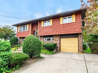6 William St, Bay Shore, NY 11706