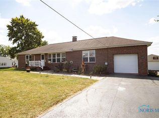 2275 McCutchenville Rd, Fostoria, OH 44830