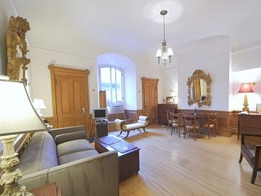 1st image of 40 E 68th St #5DD