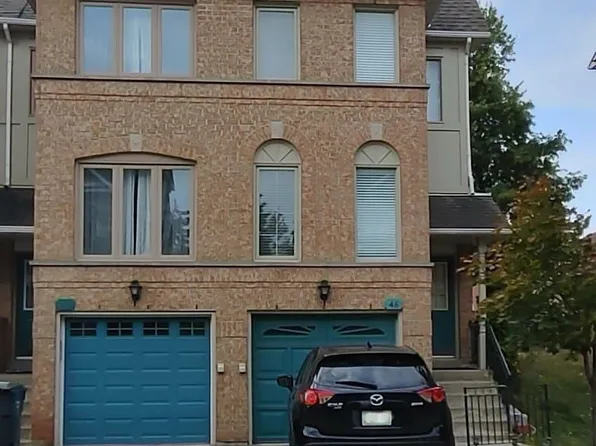 1050 Bristol Rd W #46, Mississauga, ON L5V 2E8