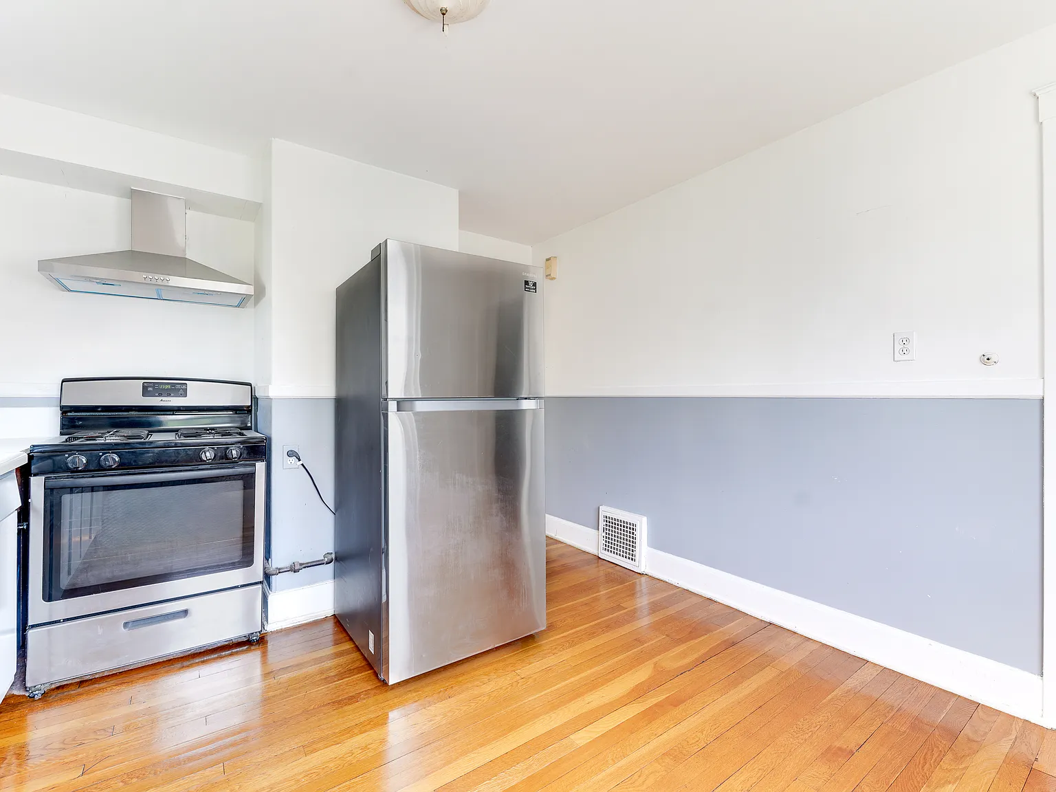 2 bed, 804 sqft, $2,500 — Photo 3