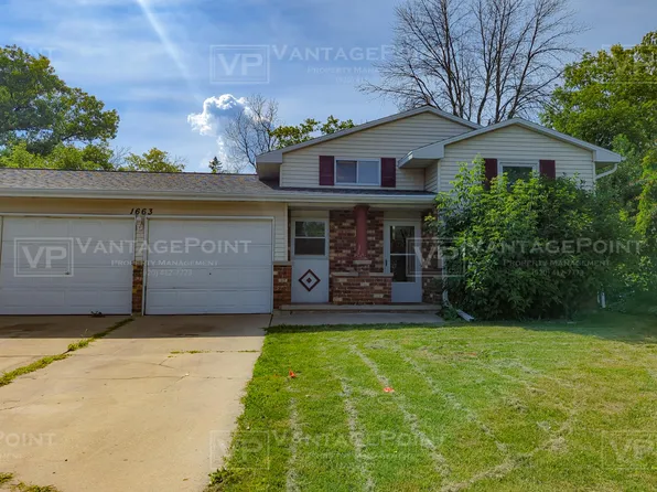 1663 Victoria Ct, Green Bay, WI 54302