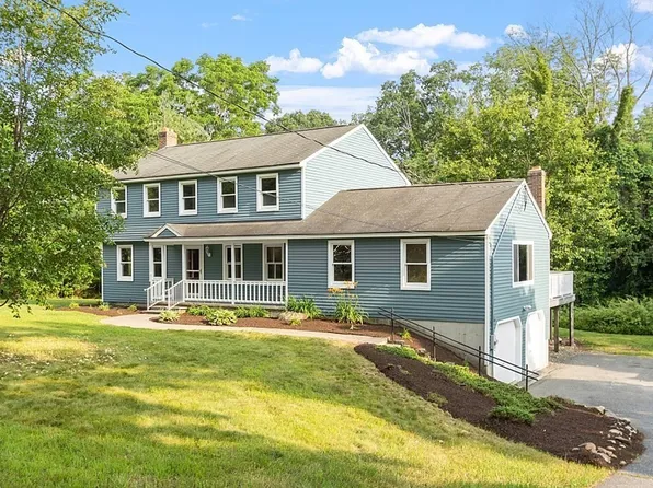 12 N Row Rd, Sterling, MA 01564