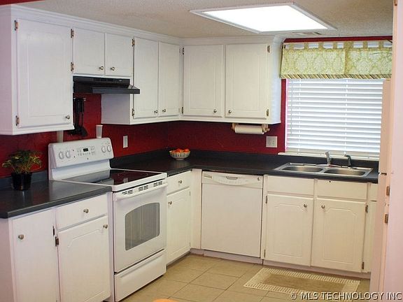 4th image of 3212 S 211th East Ave