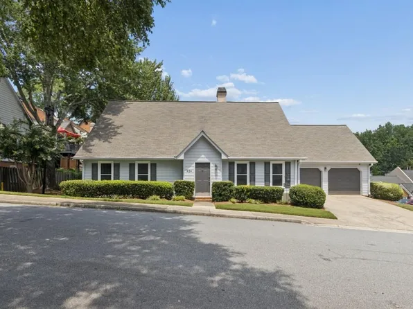 934 Lenox Hill Ct NE, Atlanta, GA 30324