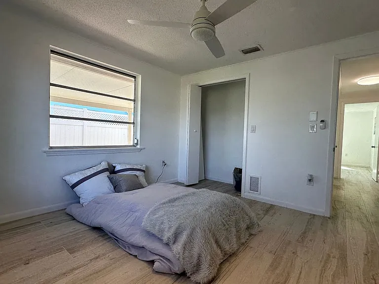 812 Bayview Dr — Photo 21