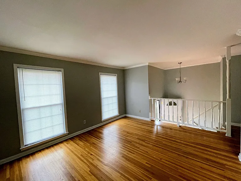 2804 Broadview Dr NW — Photo 7