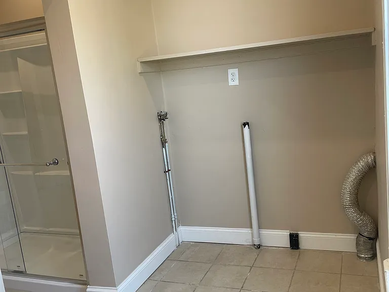82 Penn Ave #1 — Photo 10