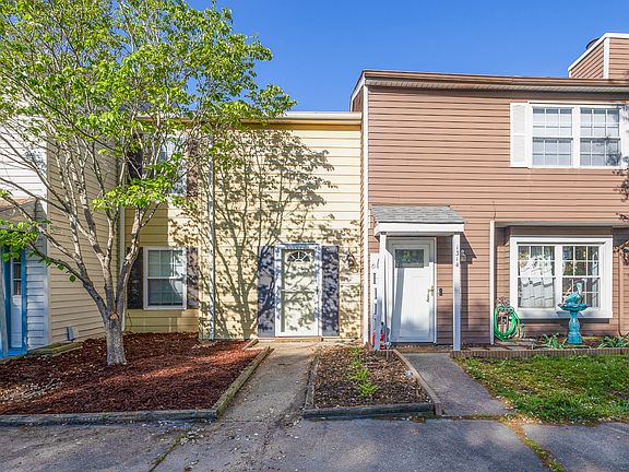3rd image of 1312 River Birch Run S