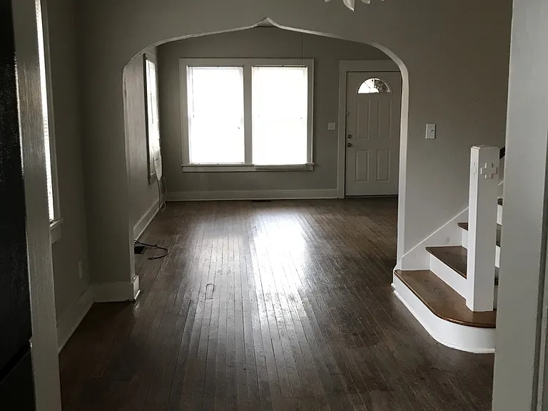616 W Lafayette St — Photo 8