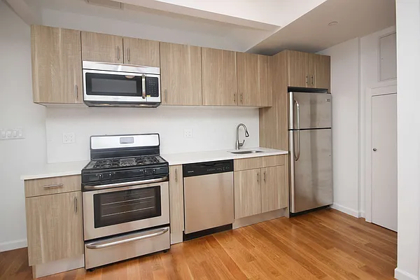 Rented by Nooklyn NYC LLC | media 78