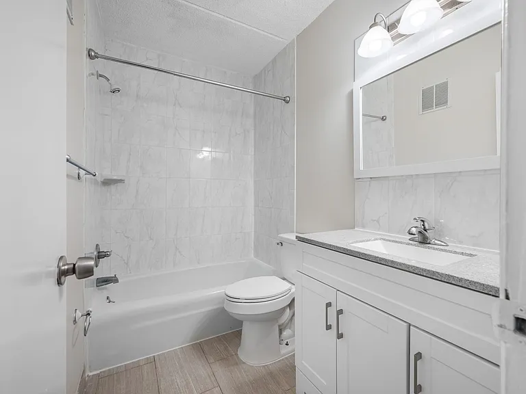 3211 W De Leon St — Photo 22