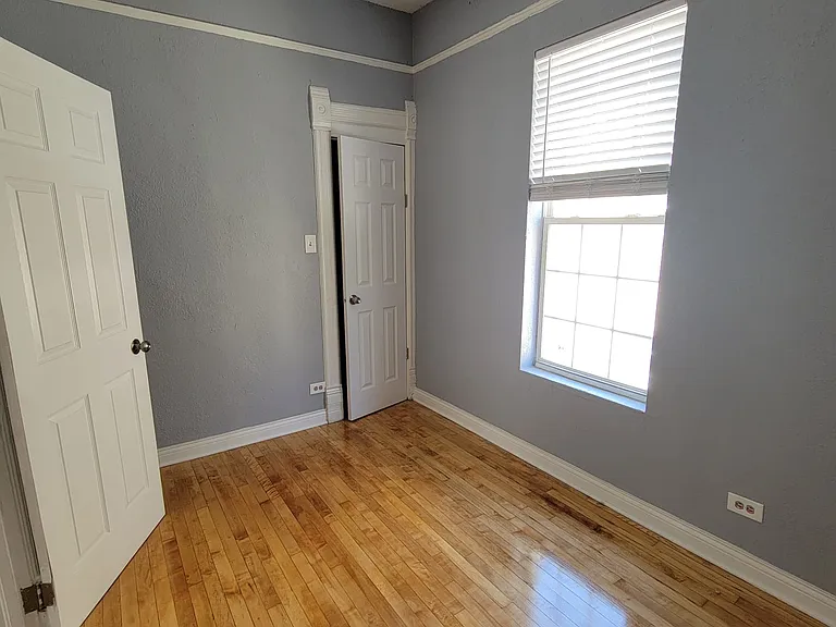 3525 W Dickens Ave #2 — Photo 13