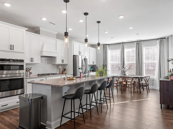 1014 Falling Rock Pl, Durham, NC 27703