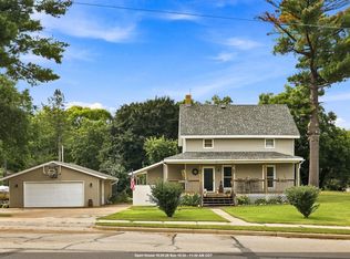 501 S Pine St, Weyauwega, WI 54983