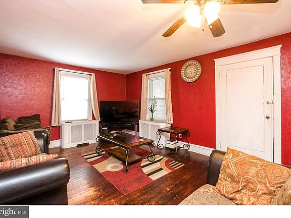 2nd image of 130 Penn Blvd
