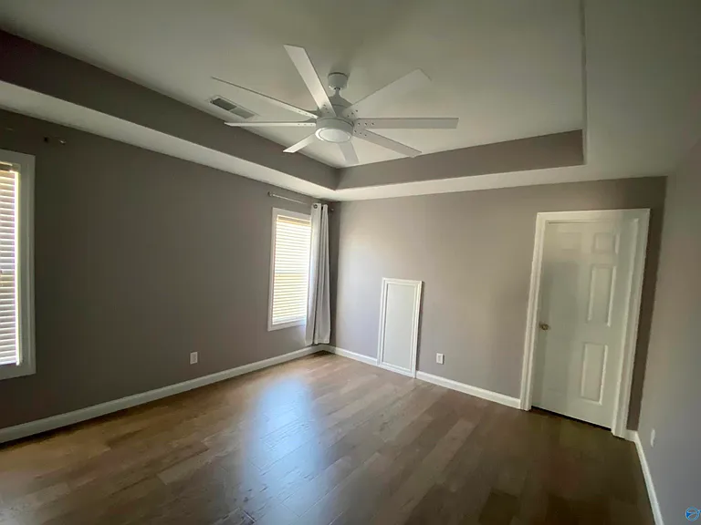 1111 Pegasus Dr NW — Photo 9