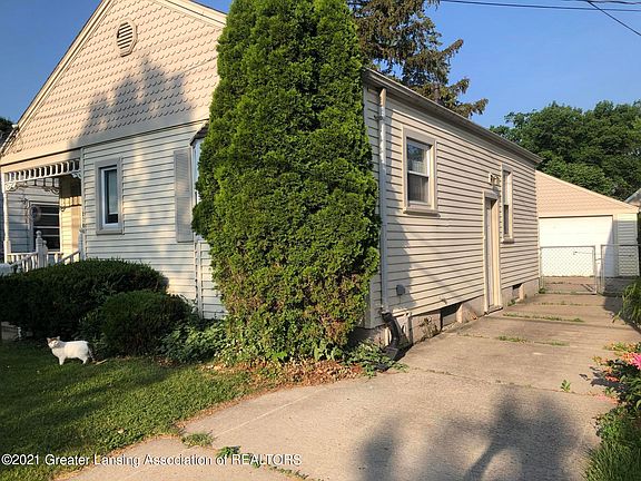 3rd image of 2706 Marion Ave