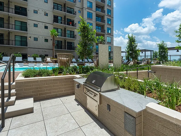 Pearl Rosemont — Photo 41
