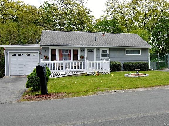 2nd image of 22 Mountain Ave