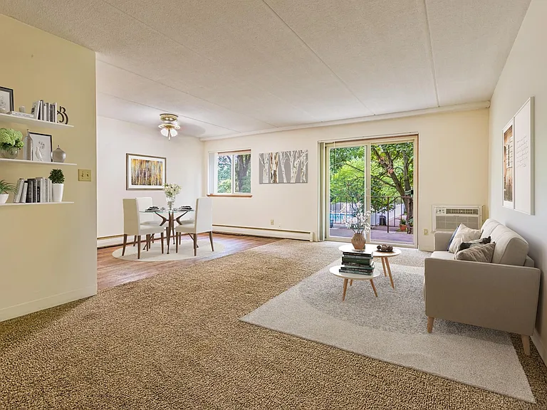 Cherry Court Apartments — Photo 36