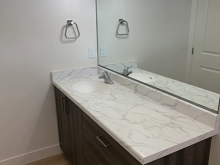 534 W 1045 N #101 — Photo 23