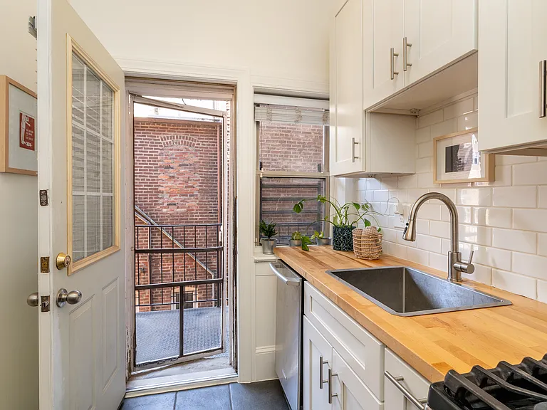 1833 S St NW #23 — Photo 9