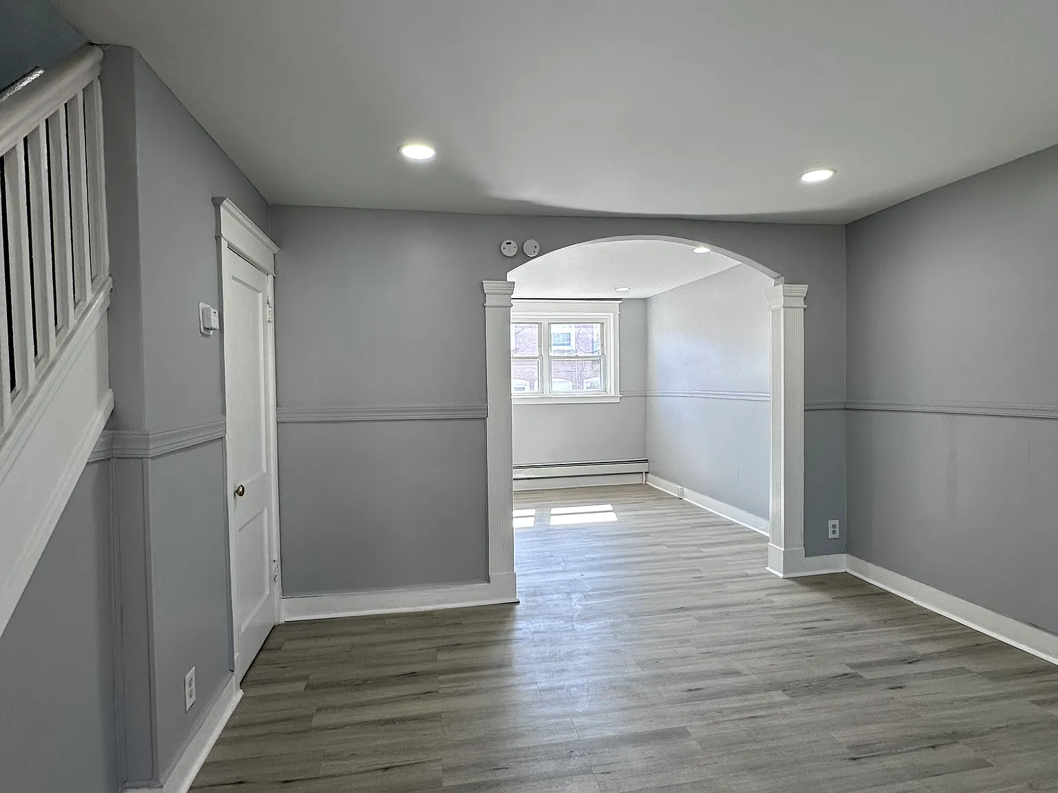 2 bed, 977 sqft, $1,550 — Photo 3