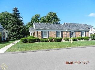 4626 Colonial Ln, Trenton, MI 48183